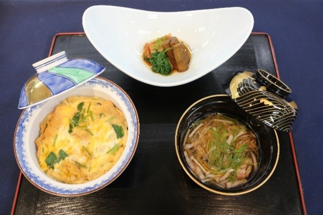 「介護食士3級認定講座」日本料理の調理実習を行いました
