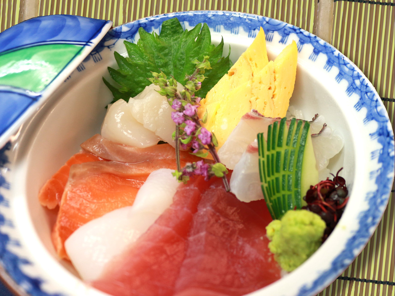 日本料理　海鮮丼